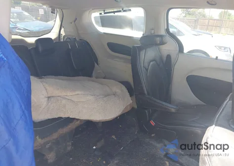 2018 Chrysler Pacifica Limited from USA, damaged, VIN 2C4RC1GG5JR170756